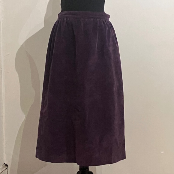 Purple corduroyed, pencil skirt - Picture 1 of 15